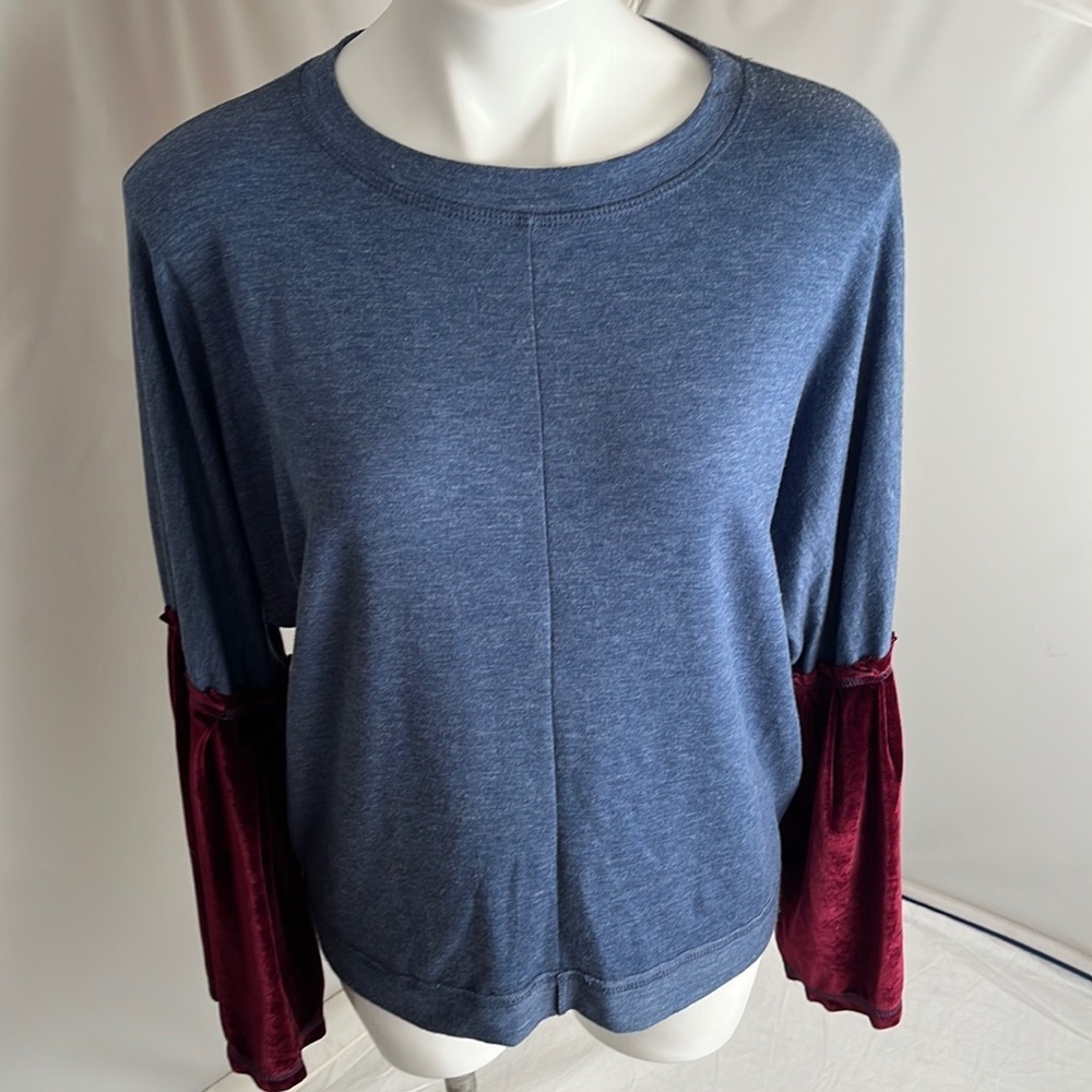 Boho Jane blue top with maroon velvet puffy sleeves L